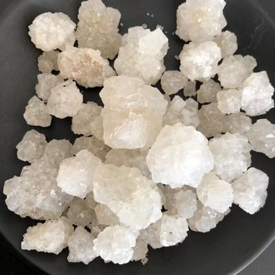 เนื้อหา 94.5% เกลืออุตสาหกรรม อนุภาคเกลือทะเลดิบขนาดใหญ่ ความบริสุทธิ์สูง CAS 7647-14-5